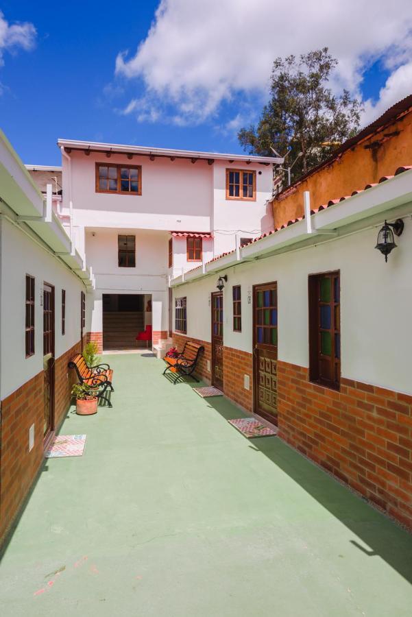 Hostal Dona Eliza Bogota Exterior photo